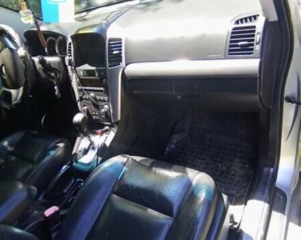 Серый Шевроле Каптива, объемом двигателя 2 л и пробегом 297 тыс. км за 8050 $, фото 1 на Automoto.ua