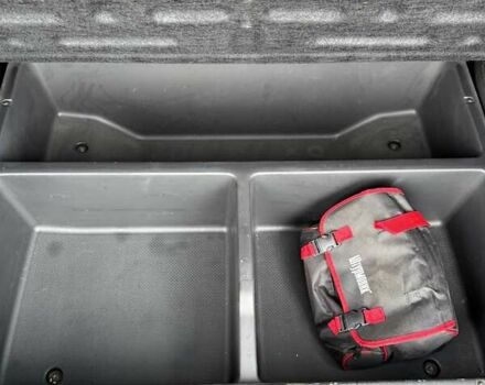 Серый Шевроле Каптива, объемом двигателя 2.4 л и пробегом 281 тыс. км за 7200 $, фото 26 на Automoto.ua