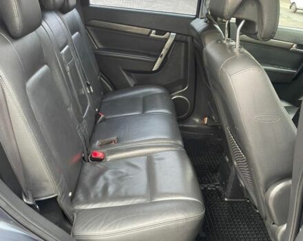 Серый Шевроле Каптива, объемом двигателя 0 л и пробегом 300 тыс. км за 4800 $, фото 6 на Automoto.ua