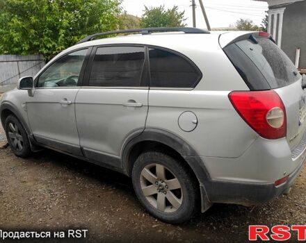 Серый Шевроле Каптива, объемом двигателя 2.4 л и пробегом 318 тыс. км за 8000 $, фото 5 на Automoto.ua