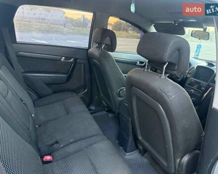 Серый Шевроле Каптива, объемом двигателя 2.41 л и пробегом 330 тыс. км за 6400 $, фото 7 на Automoto.ua