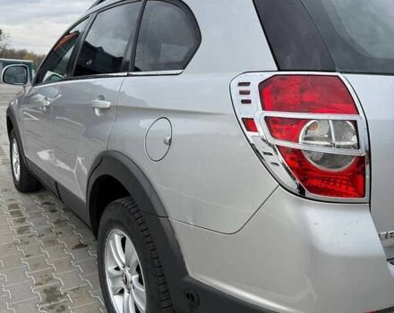 Серый Шевроле Каптива, объемом двигателя 2.4 л и пробегом 281 тыс. км за 7200 $, фото 12 на Automoto.ua