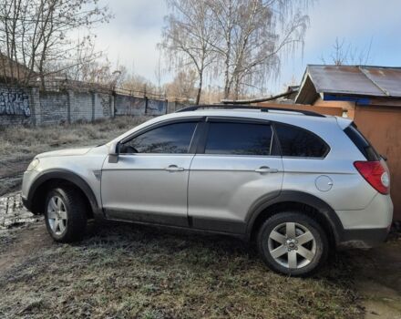 Серый Шевроле Каптива, объемом двигателя 2.4 л и пробегом 175 тыс. км за 7700 $, фото 3 на Automoto.ua