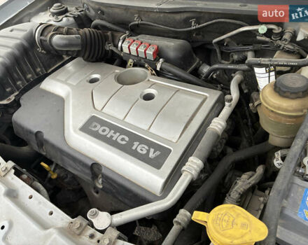 Серый Шевроле Каптива, объемом двигателя 2.41 л и пробегом 235 тыс. км за 7400 $, фото 6 на Automoto.ua