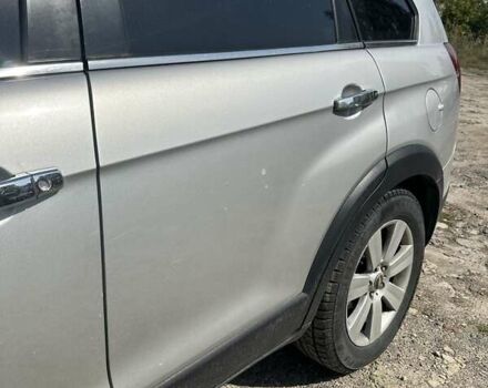 Серый Шевроле Каптива, объемом двигателя 3.2 л и пробегом 245 тыс. км за 6500 $, фото 4 на Automoto.ua