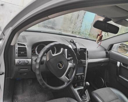 Сірий Шевроле Каптіва, об'ємом двигуна 2 л та пробігом 224 тис. км за 4500 $, фото 5 на Automoto.ua