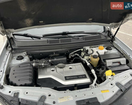 Серый Шевроле Каптива, объемом двигателя 2.4 л и пробегом 188 тыс. км за 8760 $, фото 24 на Automoto.ua