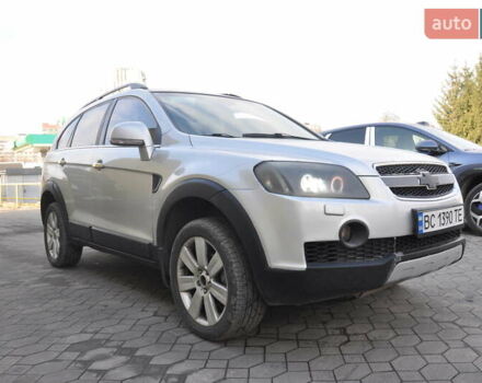 Сірий Шевроле Каптіва, об'ємом двигуна 3.2 л та пробігом 245 тис. км за 5999 $, фото 4 на Automoto.ua