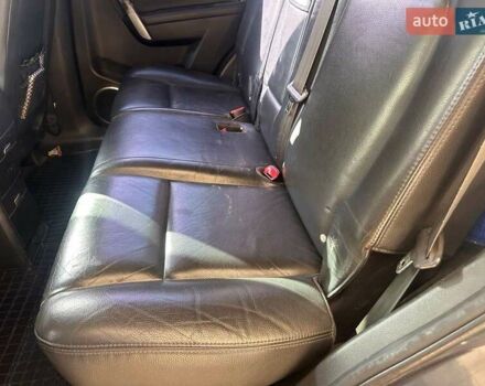 Серый Шевроле Каптива, объемом двигателя 1.99 л и пробегом 280 тыс. км за 9500 $, фото 5 на Automoto.ua