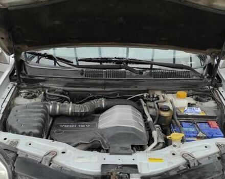 Серый Шевроле Каптива, объемом двигателя 2 л и пробегом 259 тыс. км за 7000 $, фото 13 на Automoto.ua