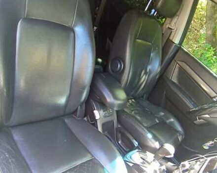 Серый Шевроле Каптива, объемом двигателя 2 л и пробегом 297 тыс. км за 8050 $, фото 3 на Automoto.ua