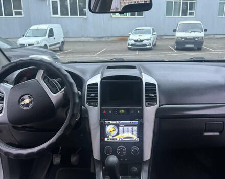 Сірий Шевроле Каптіва, об'ємом двигуна 2.4 л та пробігом 217 тис. км за 7000 $, фото 11 на Automoto.ua