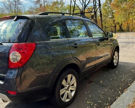 Сірий Шевроле Каптіва, об'ємом двигуна 2 л та пробігом 211 тис. км за 6000 $, фото 3 на Automoto.ua