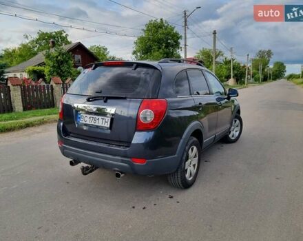 Серый Шевроле Каптива, объемом двигателя 1.99 л и пробегом 316 тыс. км за 7350 $, фото 3 на Automoto.ua