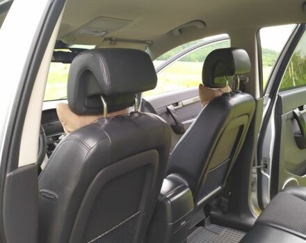 Сірий Шевроле Каптіва, об'ємом двигуна 2 л та пробігом 310 тис. км за 6700 $, фото 16 на Automoto.ua