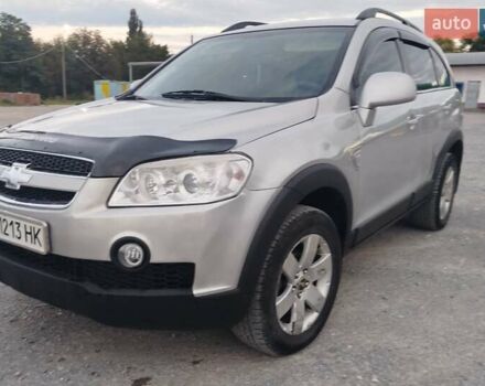 Серый Шевроле Каптива, объемом двигателя 2.41 л и пробегом 330 тыс. км за 6400 $, фото 5 на Automoto.ua