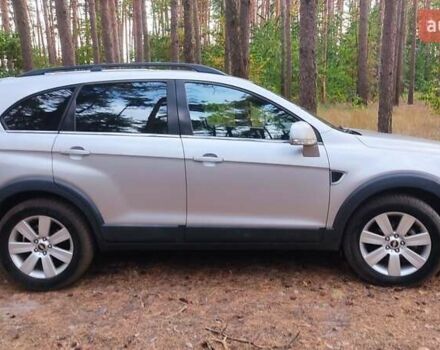 Серый Шевроле Каптива, объемом двигателя 2.4 л и пробегом 126 тыс. км за 9500 $, фото 2 на Automoto.ua