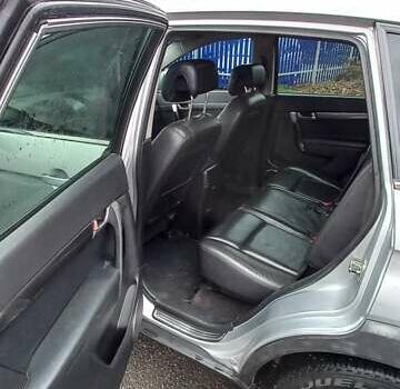 Сірий Шевроле Каптіва, об'ємом двигуна 2.41 л та пробігом 240 тис. км за 6700 $, фото 8 на Automoto.ua