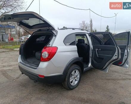 Серый Шевроле Каптива, объемом двигателя 2.4 л и пробегом 240 тыс. км за 6800 $, фото 13 на Automoto.ua