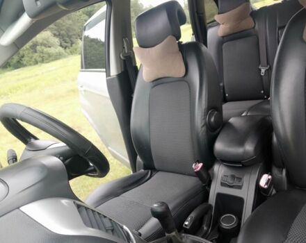 Сірий Шевроле Каптіва, об'ємом двигуна 2 л та пробігом 310 тис. км за 6700 $, фото 12 на Automoto.ua