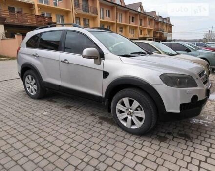 Серый Шевроле Каптива, объемом двигателя 3.2 л и пробегом 245 тыс. км за 6500 $, фото 1 на Automoto.ua