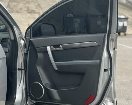 Серый Шевроле Каптива, объемом двигателя 2.4 л и пробегом 188 тыс. км за 8760 $, фото 21 на Automoto.ua