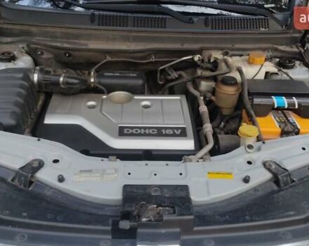 Серый Шевроле Каптива, объемом двигателя 2.4 л и пробегом 126 тыс. км за 9500 $, фото 5 на Automoto.ua