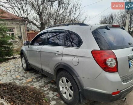 Серый Шевроле Каптива, объемом двигателя 2.4 л и пробегом 152 тыс. км за 7600 $, фото 1 на Automoto.ua