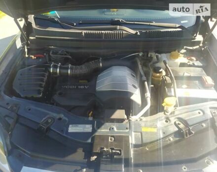 Серый Шевроле Каптива, объемом двигателя 2 л и пробегом 293 тыс. км за 8499 $, фото 2 на Automoto.ua