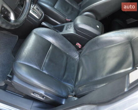 Сірий Шевроле Каптіва, об'ємом двигуна 3.2 л та пробігом 245 тис. км за 5999 $, фото 16 на Automoto.ua