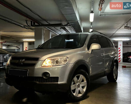 Серый Шевроле Каптива, объемом двигателя 2.4 л и пробегом 240 тыс. км за 4999 $, фото 14 на Automoto.ua