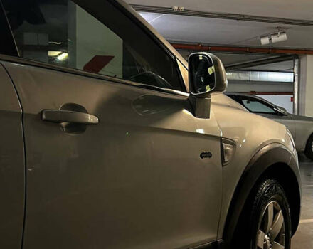 Серый Шевроле Каптива, объемом двигателя 2.4 л и пробегом 240 тыс. км за 4999 $, фото 5 на Automoto.ua