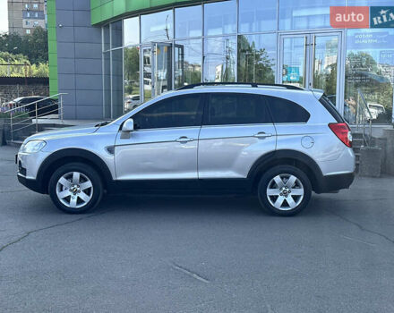 Серый Шевроле Каптива, объемом двигателя 2.4 л и пробегом 280 тыс. км за 7200 $, фото 15 на Automoto.ua