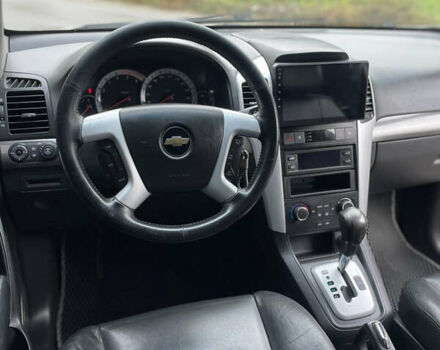 Серый Шевроле Каптива, объемом двигателя 2 л и пробегом 230 тыс. км за 8200 $, фото 13 на Automoto.ua