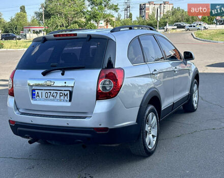 Серый Шевроле Каптива, объемом двигателя 2.4 л и пробегом 280 тыс. км за 7200 $, фото 8 на Automoto.ua