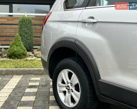 Серый Шевроле Каптива, объемом двигателя 2.4 л и пробегом 202 тыс. км за 7700 $, фото 35 на Automoto.ua