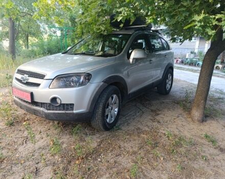 Серый Шевроле Каптива, объемом двигателя 2 л и пробегом 350 тыс. км за 4200 $, фото 7 на Automoto.ua