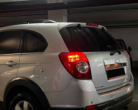 Серый Шевроле Каптива, объемом двигателя 2.4 л и пробегом 240 тыс. км за 4999 $, фото 10 на Automoto.ua