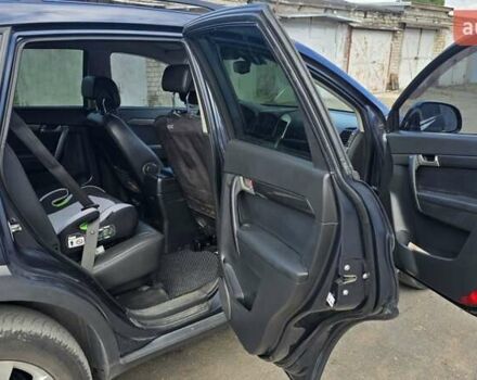 Сірий Шевроле Каптіва, об'ємом двигуна 3.2 л та пробігом 319 тис. км за 6500 $, фото 8 на Automoto.ua
