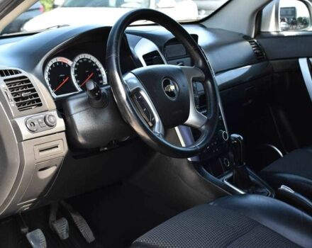 Сірий Шевроле Каптіва, об'ємом двигуна 2.4 л та пробігом 289 тис. км за 7550 $, фото 7 на Automoto.ua
