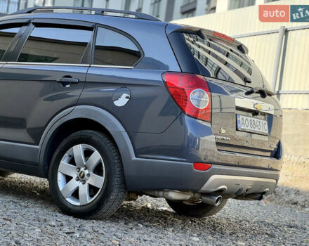 Серый Шевроле Каптива, объемом двигателя 2.41 л и пробегом 275 тыс. км за 5999 $, фото 14 на Automoto.ua