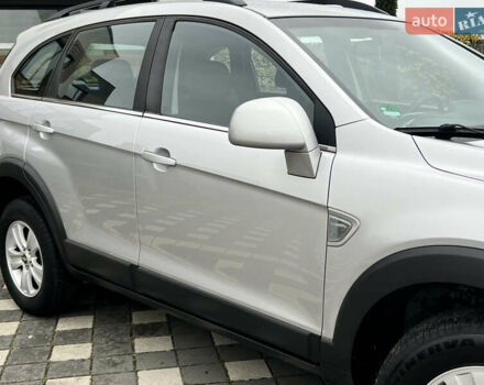 Серый Шевроле Каптива, объемом двигателя 2.4 л и пробегом 202 тыс. км за 7700 $, фото 32 на Automoto.ua