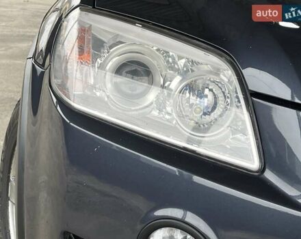 Сірий Шевроле Каптіва, об'ємом двигуна 2 л та пробігом 218 тис. км за 8699 $, фото 4 на Automoto.ua