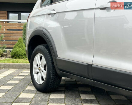 Серый Шевроле Каптива, объемом двигателя 2.4 л и пробегом 202 тыс. км за 7700 $, фото 33 на Automoto.ua