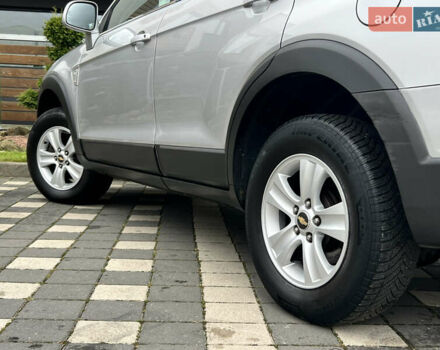 Серый Шевроле Каптива, объемом двигателя 2.4 л и пробегом 202 тыс. км за 7700 $, фото 44 на Automoto.ua