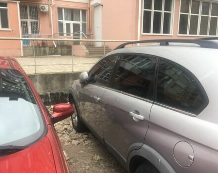 Сірий Шевроле Каптіва, об'ємом двигуна 2.4 л та пробігом 256 тис. км за 5465 $, фото 4 на Automoto.ua