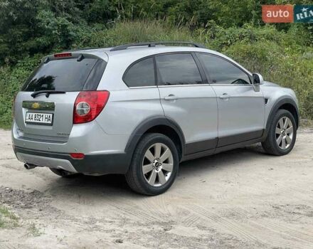 Серый Шевроле Каптива, объемом двигателя 2.4 л и пробегом 216 тыс. км за 9200 $, фото 7 на Automoto.ua