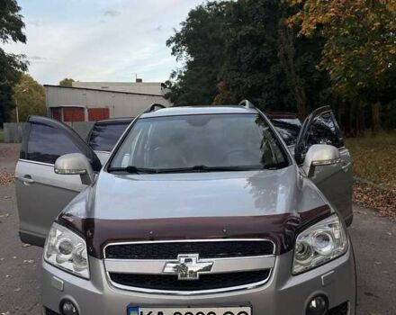 Серый Шевроле Каптива, объемом двигателя 2.41 л и пробегом 198 тыс. км за 7000 $, фото 5 на Automoto.ua