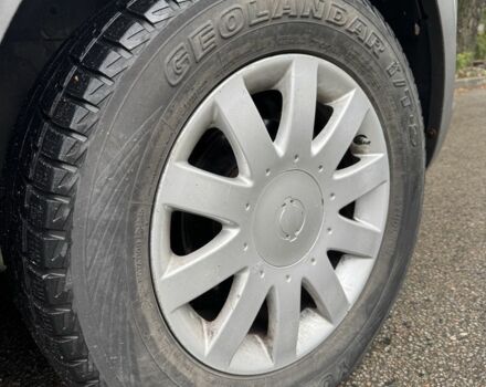 Серый Шевроле Каптива, объемом двигателя 2.4 л и пробегом 200 тыс. км за 4150 $, фото 9 на Automoto.ua