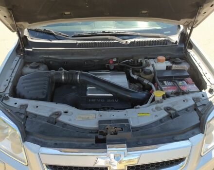 Серый Шевроле Каптива, объемом двигателя 3.2 л и пробегом 223 тыс. км за 8000 $, фото 10 на Automoto.ua